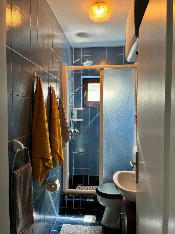 Apartmani Zora 크레스 외부 사진